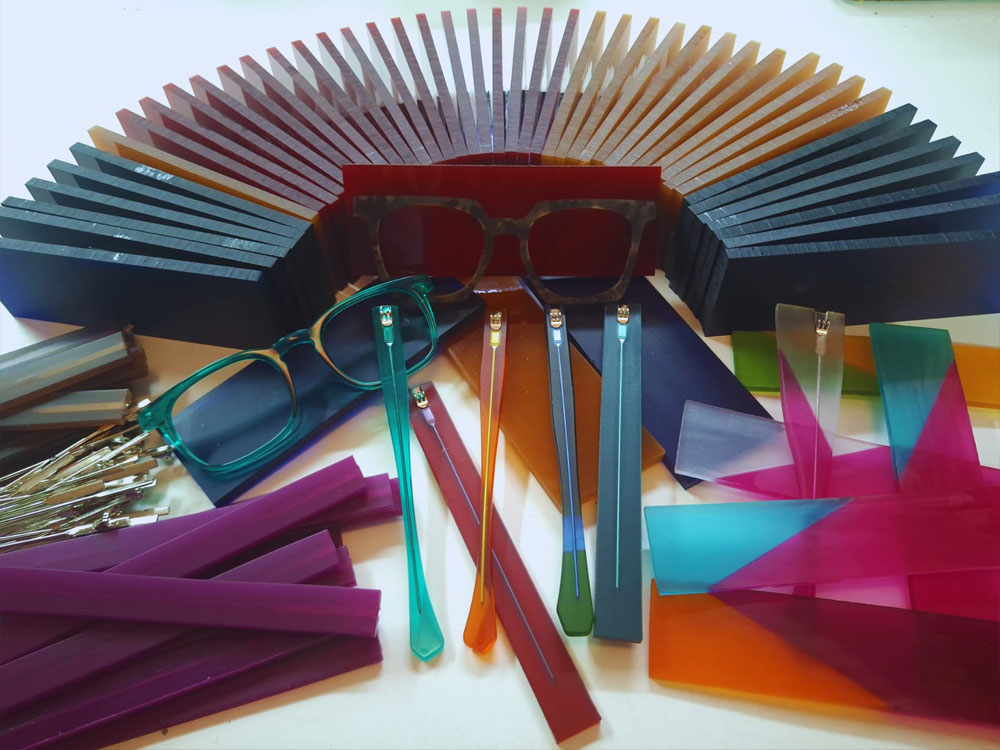 Selección de acetatos para fabricación de gafas personalizadas